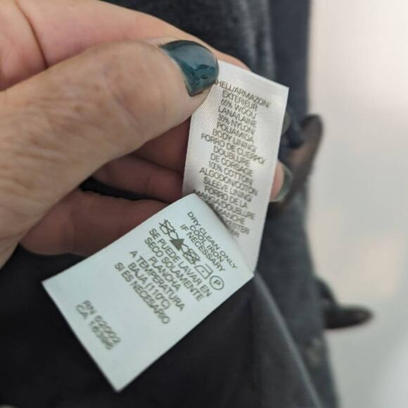 Liz Claiborne Gray Cropped Wool Blend Jacket Toggle Wood Buttons Swing Large - Picture 7 of 9